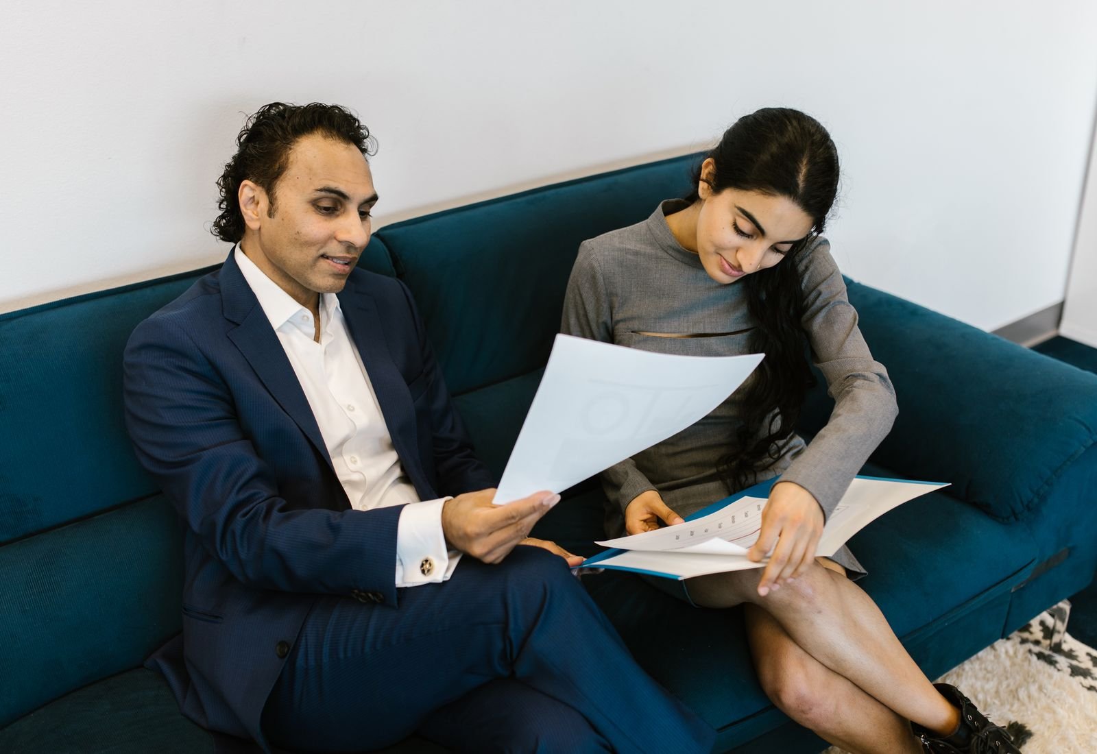 Advisor with client
